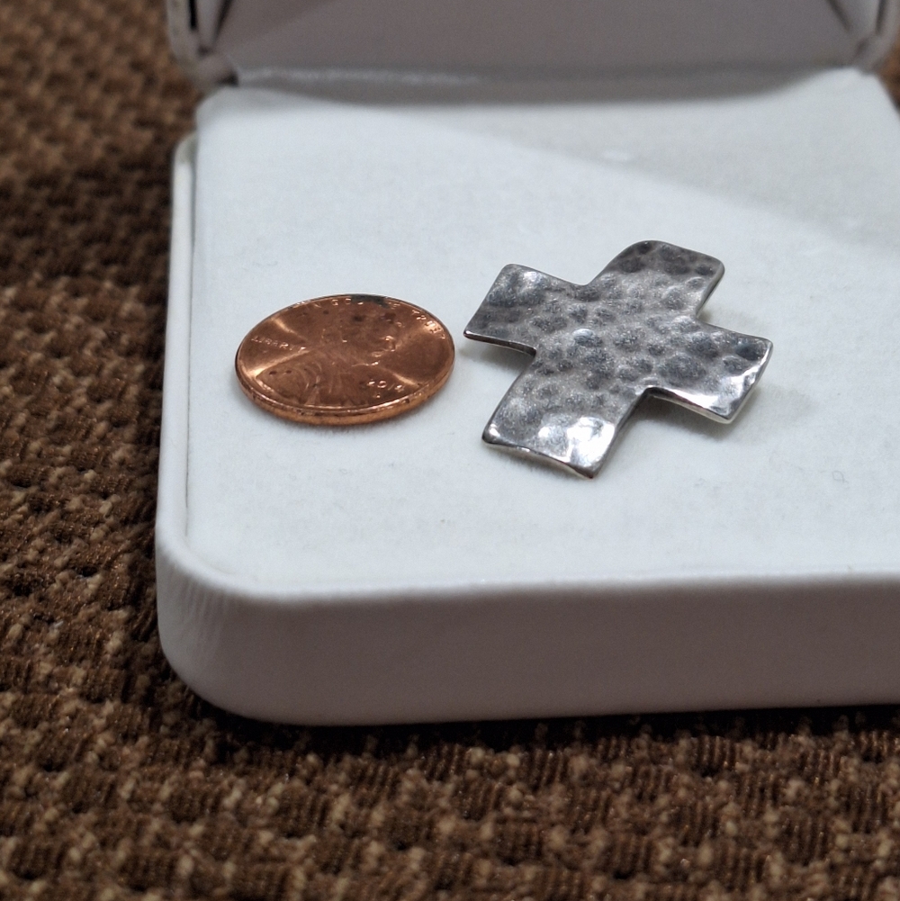 ✝️ Silpada Hammered Sterling Silver Cross Pendant Made In Israel NO732 - Picture 7 of 7